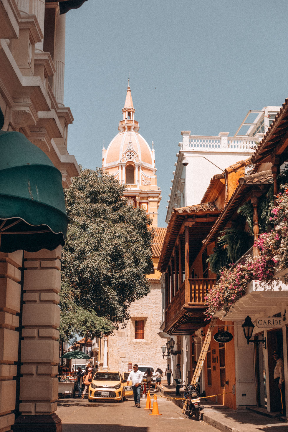 How to Spend 3 Days in Cartagena LIKE THE DRUM