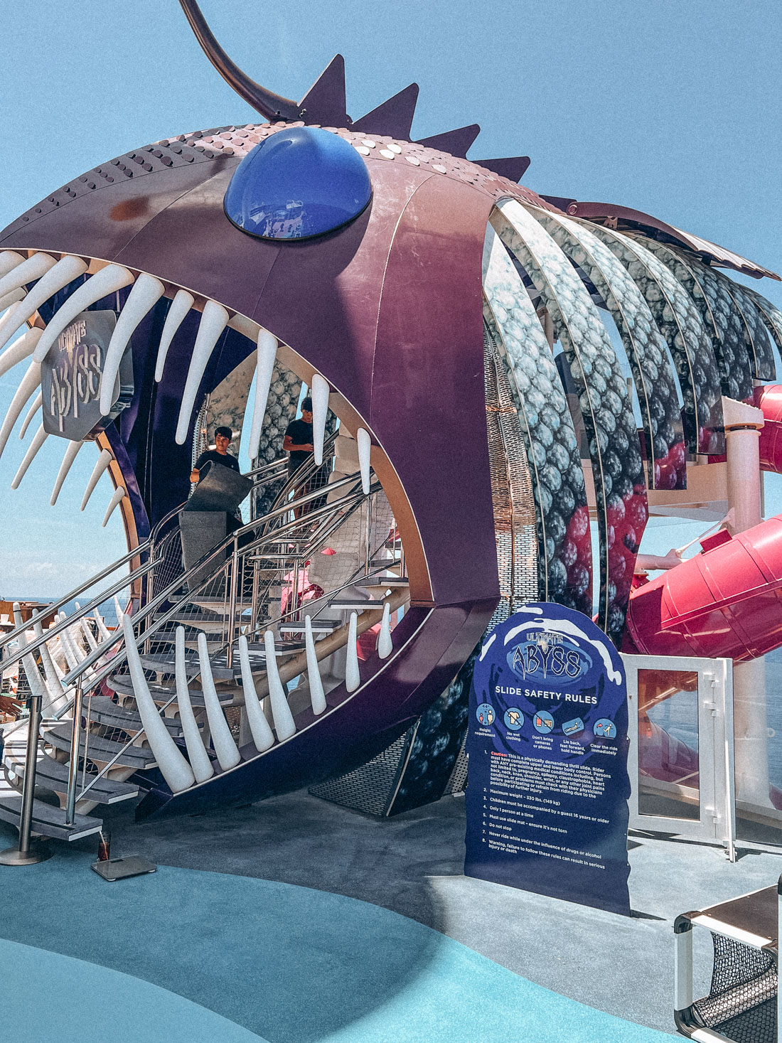 the abyss slide on utopia of the seas