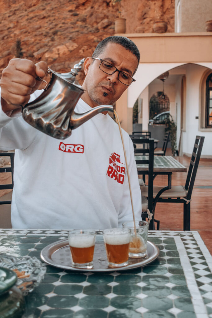 pouring tea at hotel panorama